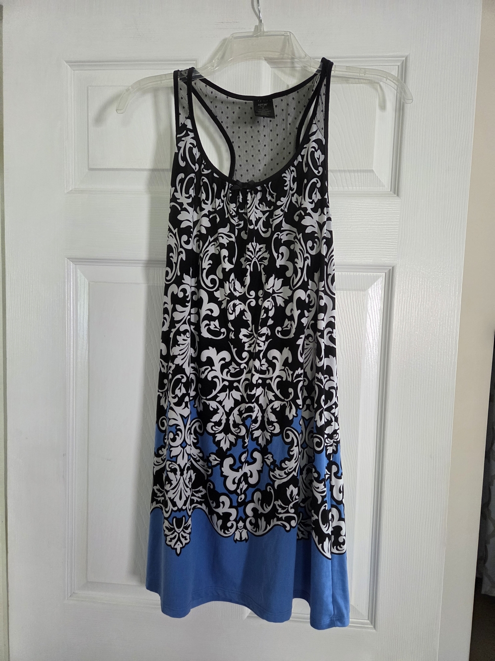 Apt. 9 Black White and Blue Patterned Chemise Medium
